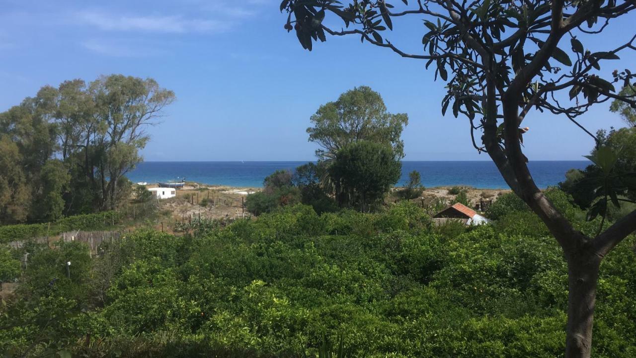 Casa Sulla Spiaggia- Mortelle Messina Buitenkant foto